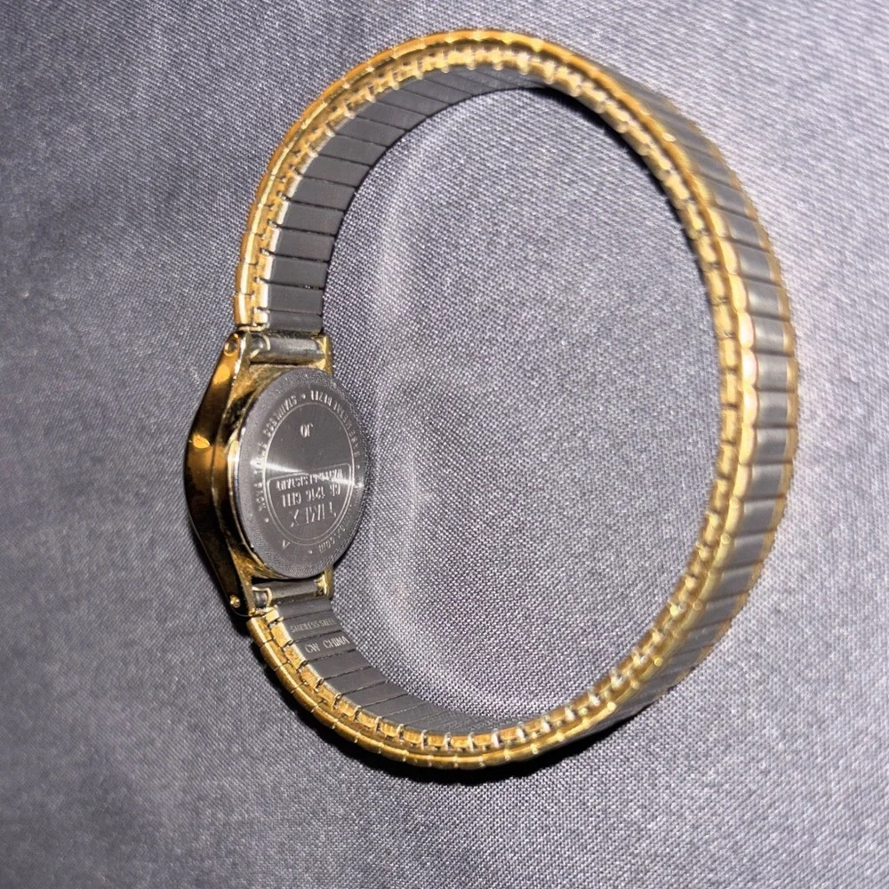 Timex Two-Tone Gold and Silver Women's Stretch Watch Dead Battery